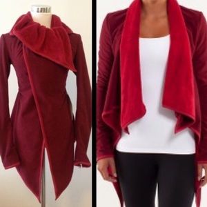 LULULEMON Presence of Mind Wrap